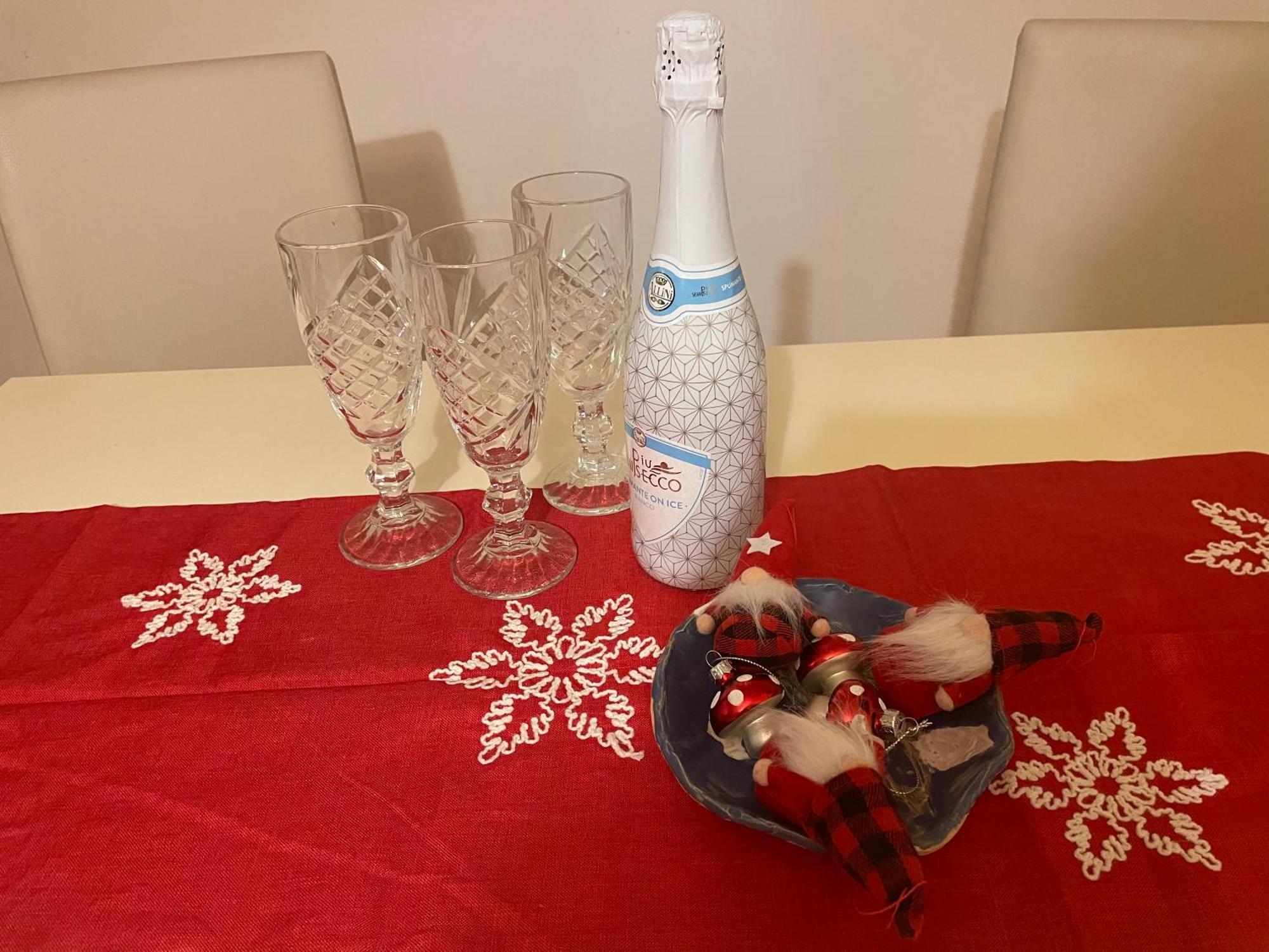 2,5 Izbovy Apartman V Ruzinove S Parkovanim Zdarma Pozsony Kültér fotó